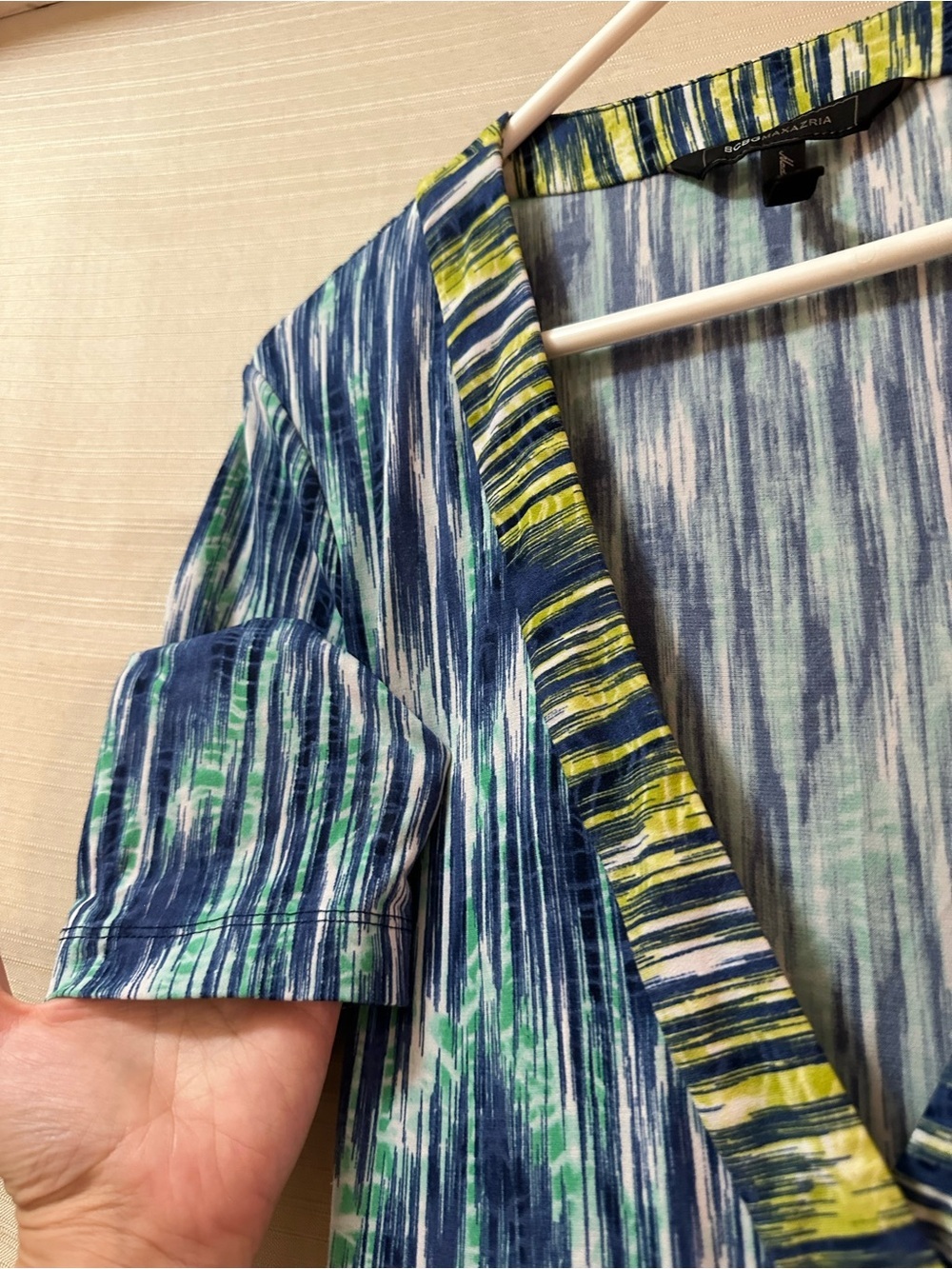 BCBGMAXAZRIA Blue Green Abstract Wrap Dress Tie Waist Stretch Midi Dress - Picture 4 of 9